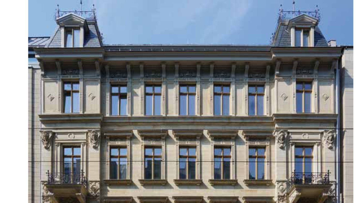 Certificate page for the commendation in the Hieronymus-Lotter-Preis 2016, with a photograph of the refurbished fa&ccedil;ade.